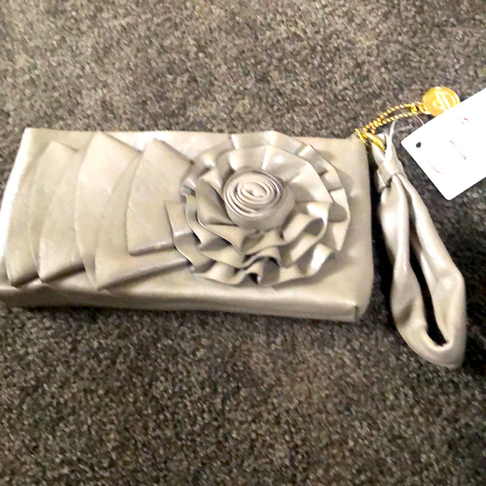 Big Buddha Flower Clutch